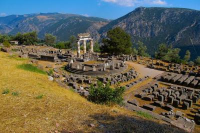 An engaging full-day excursion for the whole family shedding light on the history of Greec