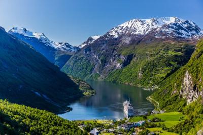 Explore the Geirangerfjord region