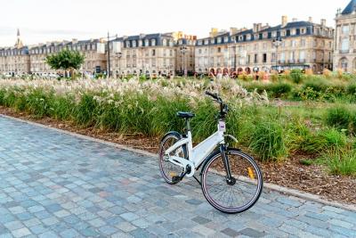 Bike around Bordeaux