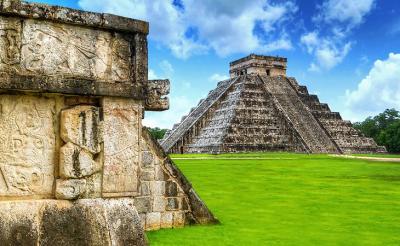 Chichén Itzá: The Mayan Metropolis